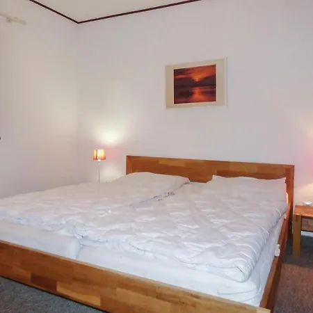 Two-bedroom Holiday In Сasa de vacaciones Thalfang